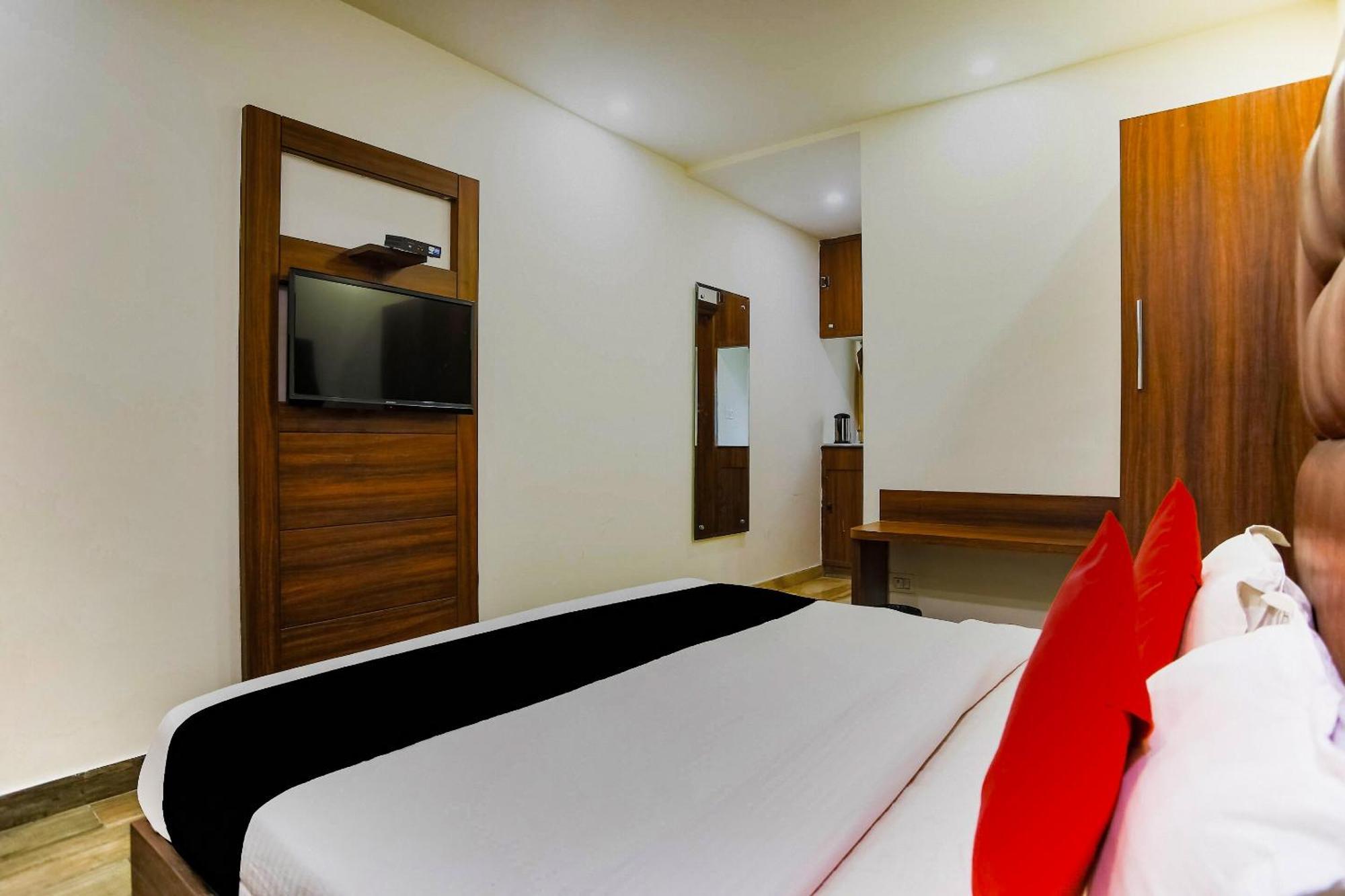 Collection O The Kailash Dev Hotel New Delhi Ngoại thất bức ảnh