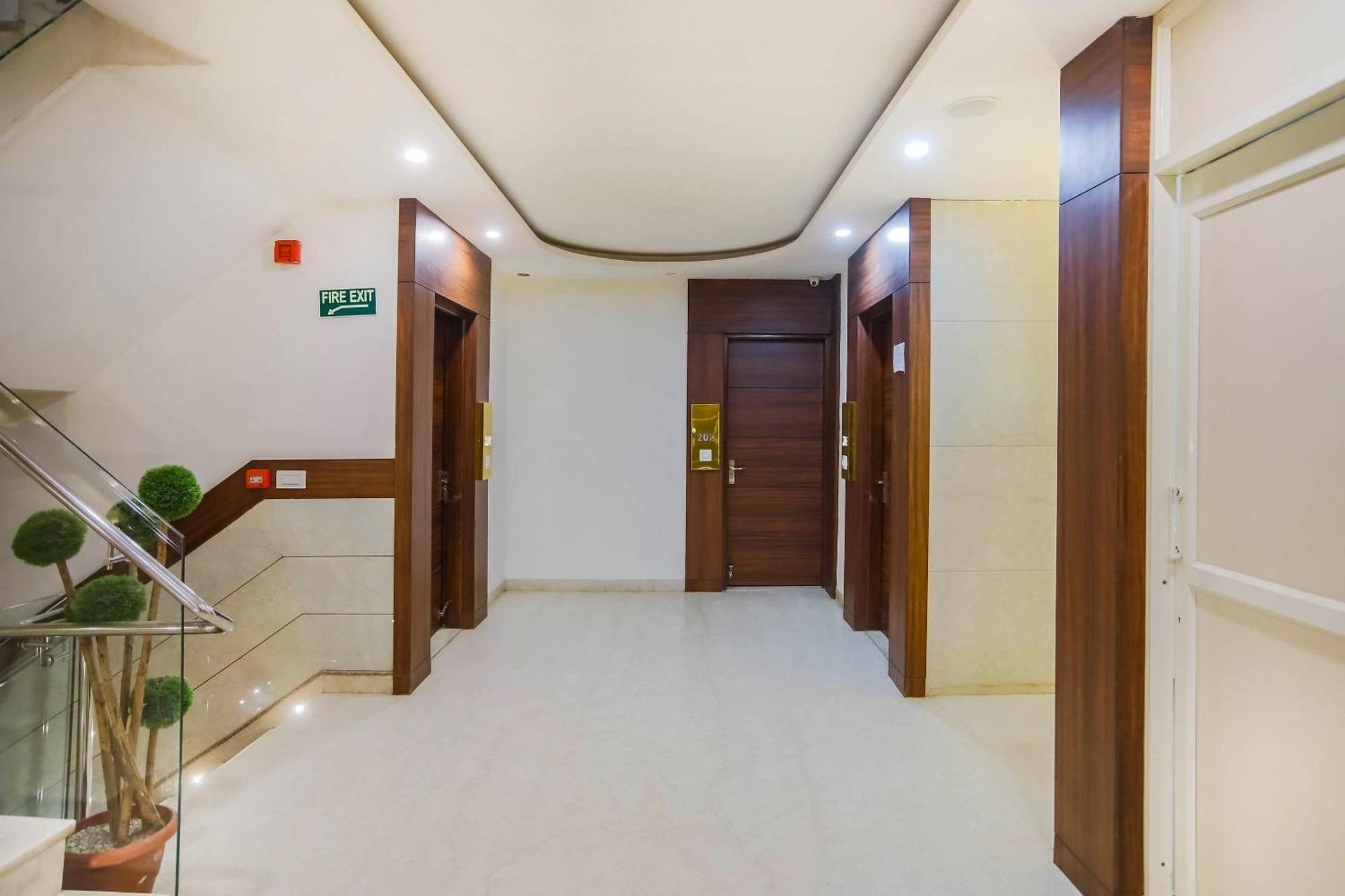 Collection O The Kailash Dev Hotel New Delhi Ngoại thất bức ảnh