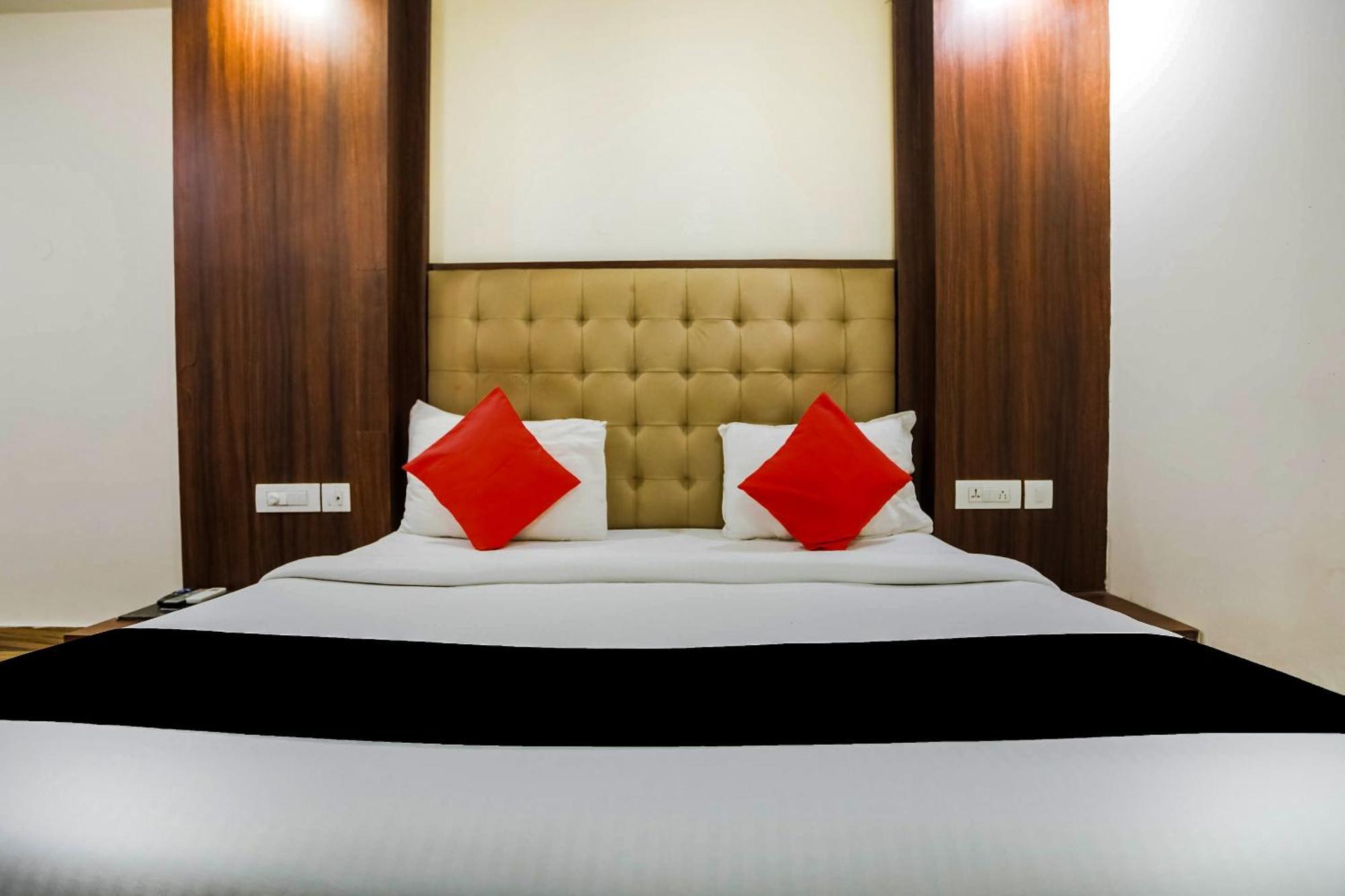 Collection O The Kailash Dev Hotel New Delhi Ngoại thất bức ảnh