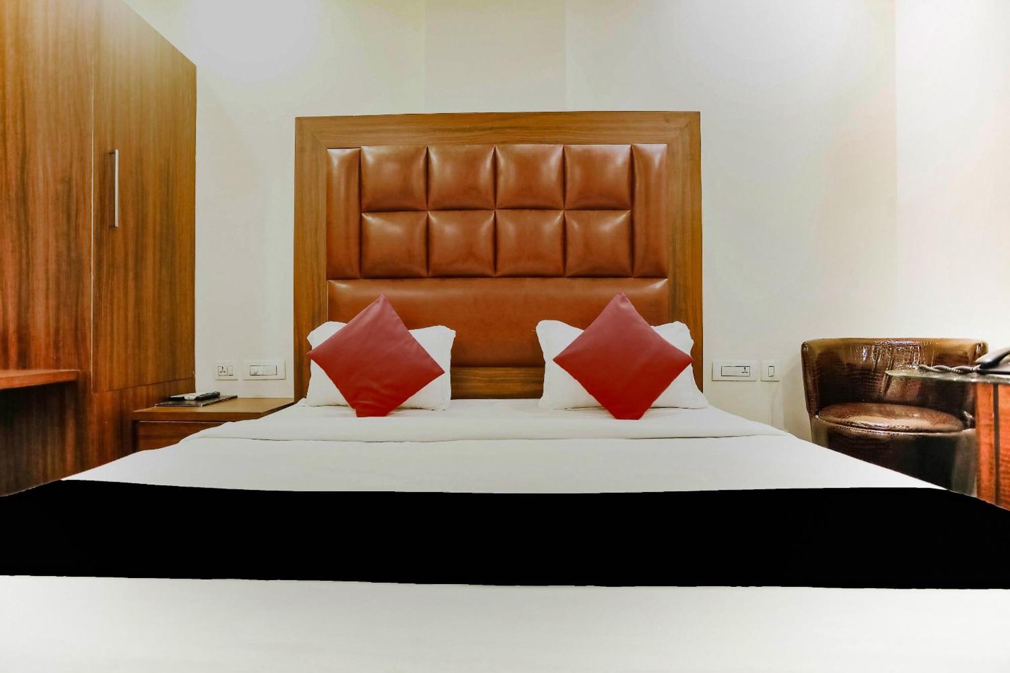 Collection O The Kailash Dev Hotel New Delhi Ngoại thất bức ảnh